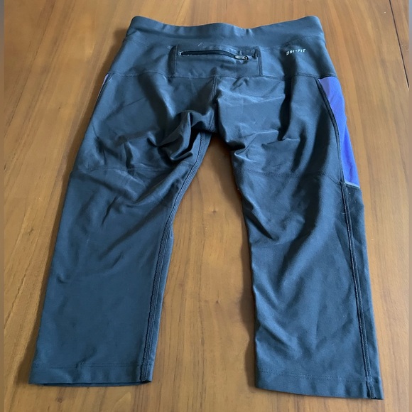Nike gray purple dri fit running capris - Picture 3 of 3